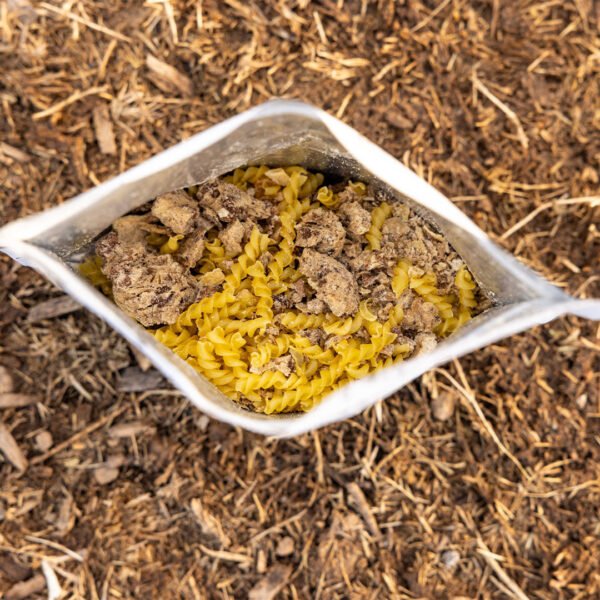 Beef Stroganoff Pouch by Beyond Outdoor Meals (710 calories, 2 servings) - 图片 5