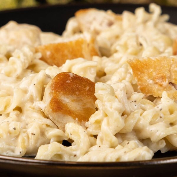 Chicken Alfredo Pouch by Beyond Outdoor Meals (710 calories, 2 servings) - 图片 3